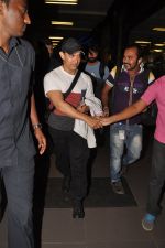 Aamir Khan returns from Sydney in Mumbai Airport on 7th Sept 2013 (5).JPG